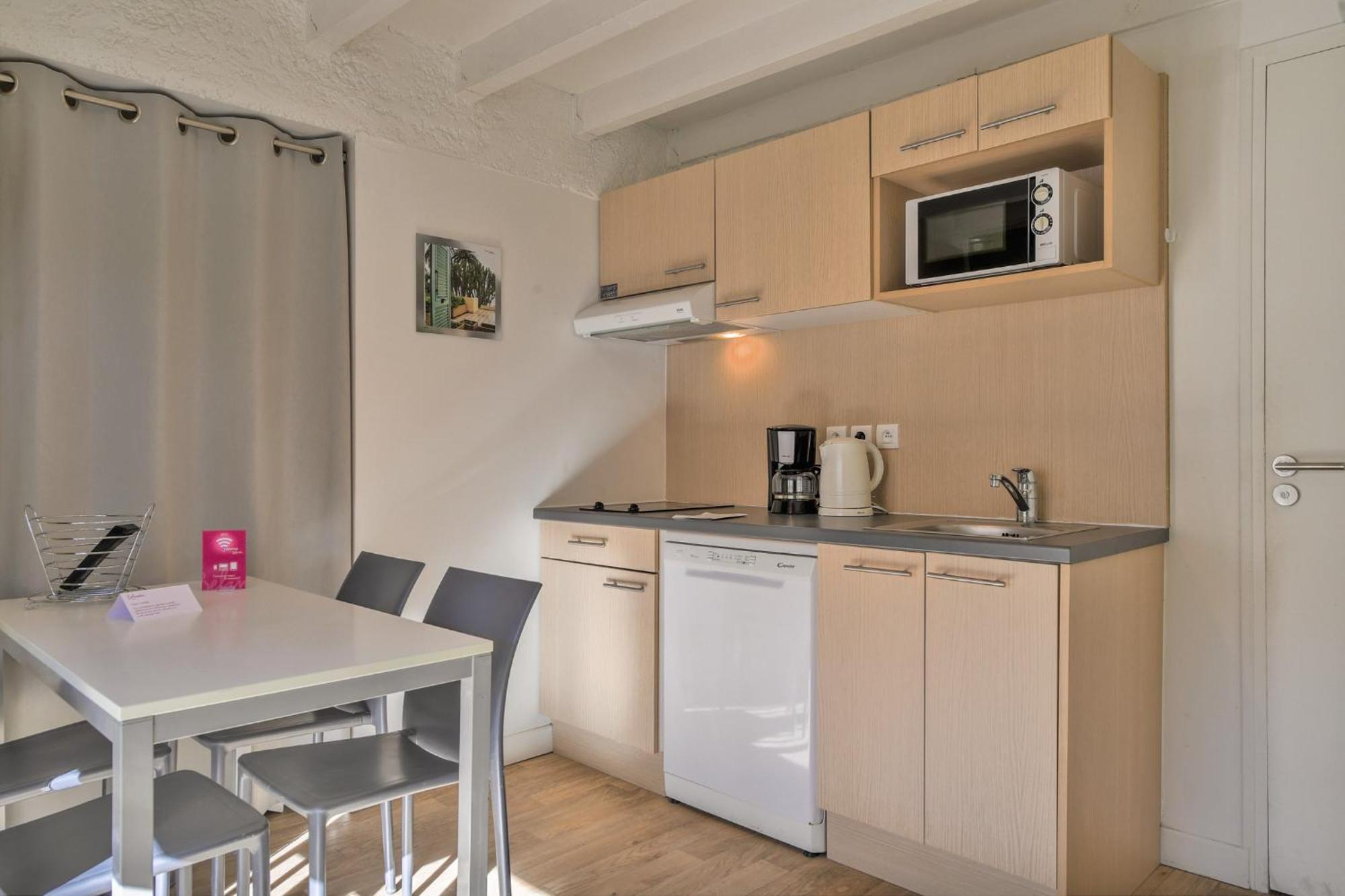 Belambra Clubs Balaruc-Les-Bains - Les Rives De Thau Hotell Rum bild